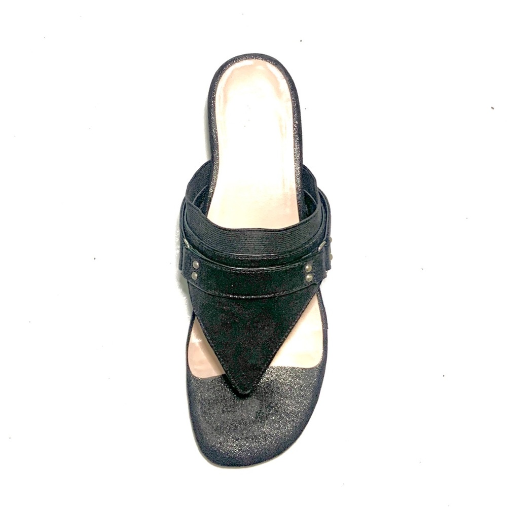 Karna Thong Sandal, Black by Tayrn Rose